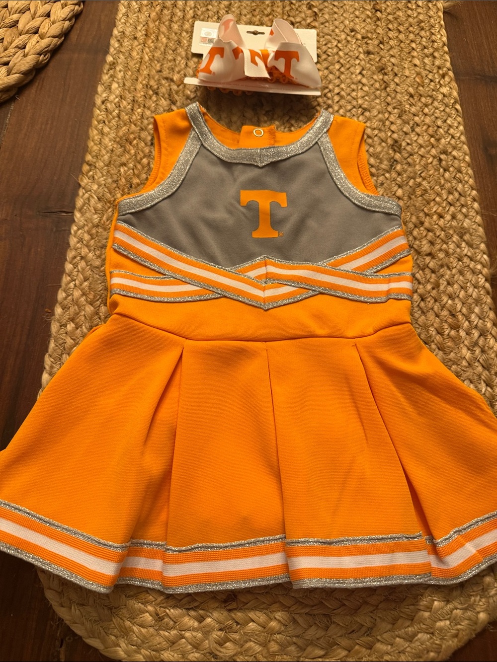 University of TN Girls Cheerleader Outfit with onesie under. Hair Bow included.